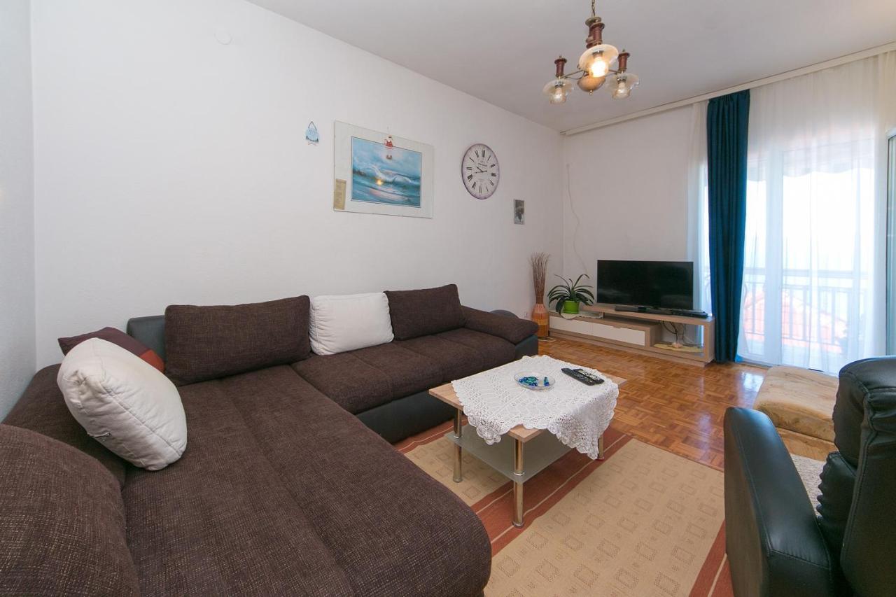 Apartments by the sea Brist, Makarska - 15714 Podaca Bagian luar foto