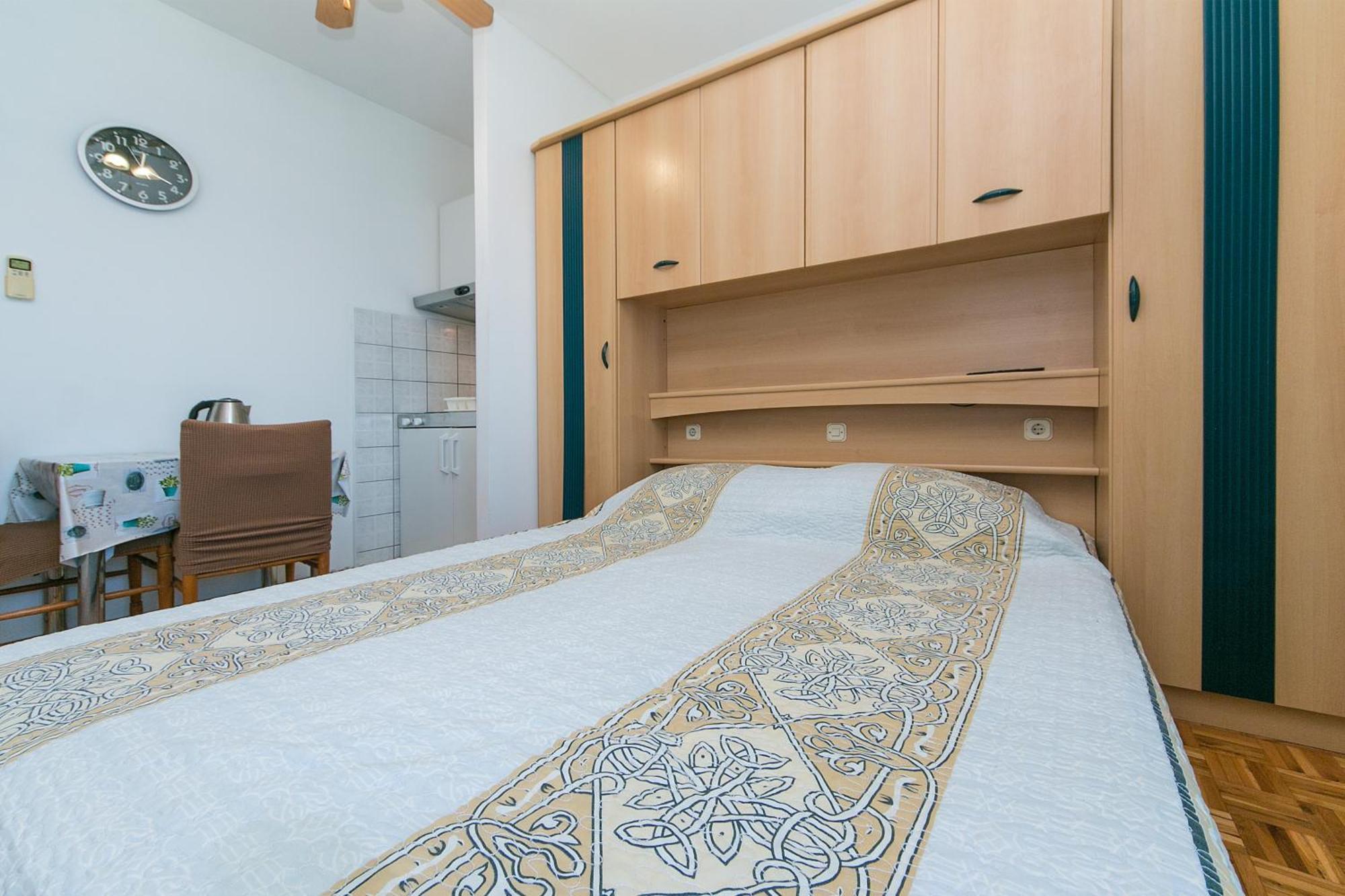 Apartments by the sea Brist, Makarska - 15714 Podaca Ruang foto